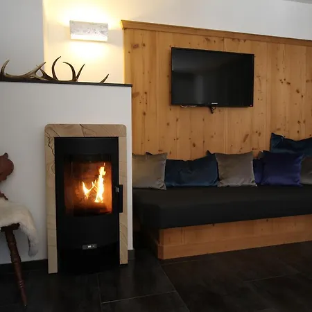 Superior Tiroler Madl Dağ evi Achenkirch