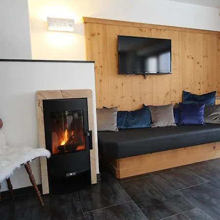 Superior Tiroler Madl شاليه *